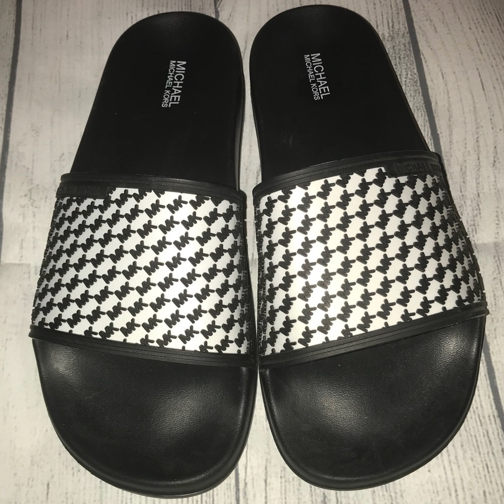 🔥LAST ONE-Size 6 NWT Michael Kors Slides - Picture 2 of 8